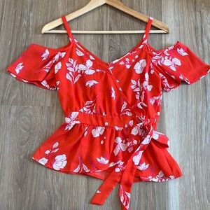🌸Red floral cold shoulder wrap top